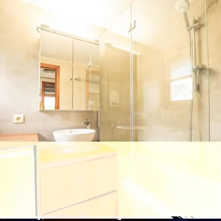 Casa vacanze Edelweiss With Parking By Interhome